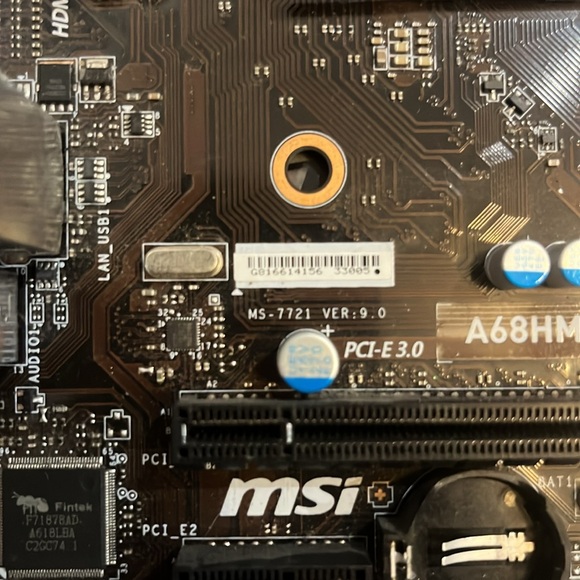 MSI motherboard - Picture 2 of 6